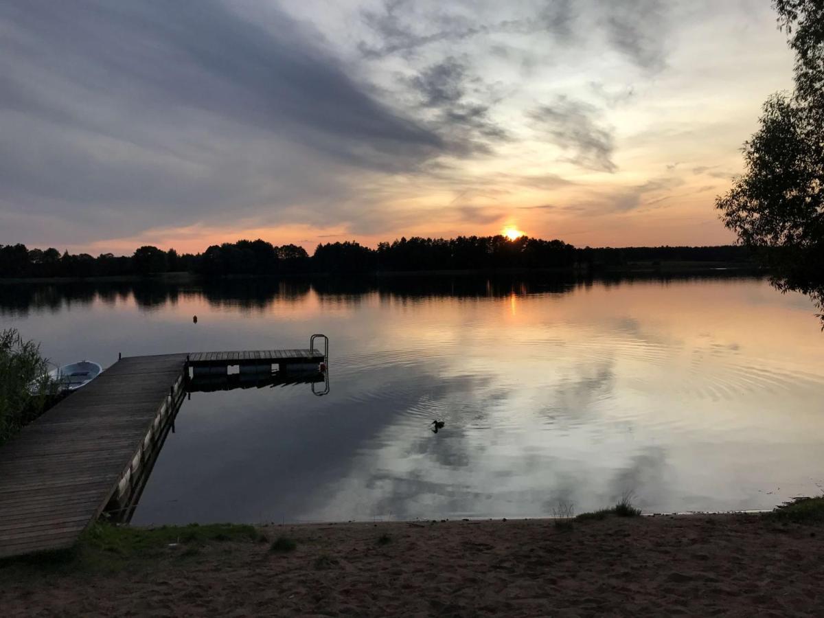 Caloroczne Domy Z Bala - Casa Del Czyzyk Serwy Bagian luar foto